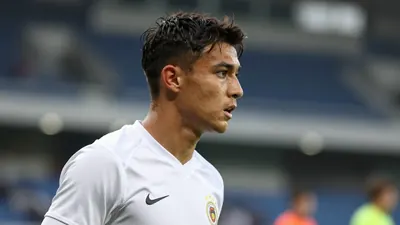 Leeds United are in a multi-club race to sign Hajduk Split's 22-year-old Canada international Niko Sigur, with bids from...