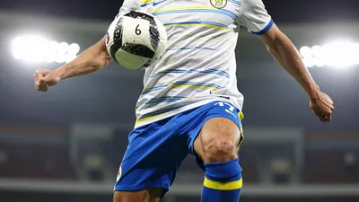 Leeds United's Sebastiaan Bornauw faces uncertainty with Hamburg's interest in the Belgian international