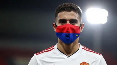 Leeds United's transfer hopes for Roony Bardghji have been dealt a massive blow as the Barcelona winger suffers a serious...