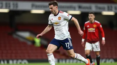 Leeds United's pre-season campaign hit a snag as they drew 1-1 with Manchester United in Ireland