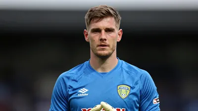 Leeds United sign James Trafford for €45m, a 23-year-old goalkeeper with international experience
