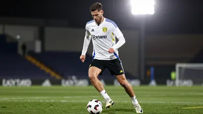 Get the latest Leeds United transfer news and updates on Igor Paixao, Manor Solomon, and more