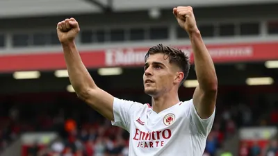 Leeds United completed two deadline day signings, saw a winger depart, and drew 1-1 with Brentford, sitting 8th in the...