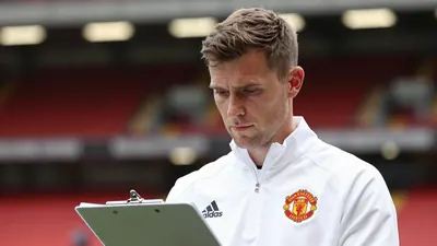 Leeds United fast‑tracks signings as season looms