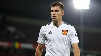 Leeds United face a tough decision over Largie Ramazani's future, with the transfer window closing soon and Valencia keen...